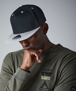 Gorra snapback de 5 paneles con contraste | Negro/Amarillo