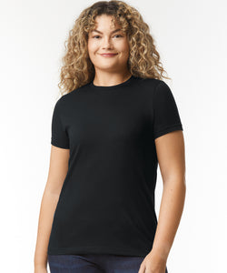 Camiseta de mujer Softstyle CVC | Negro Profundo