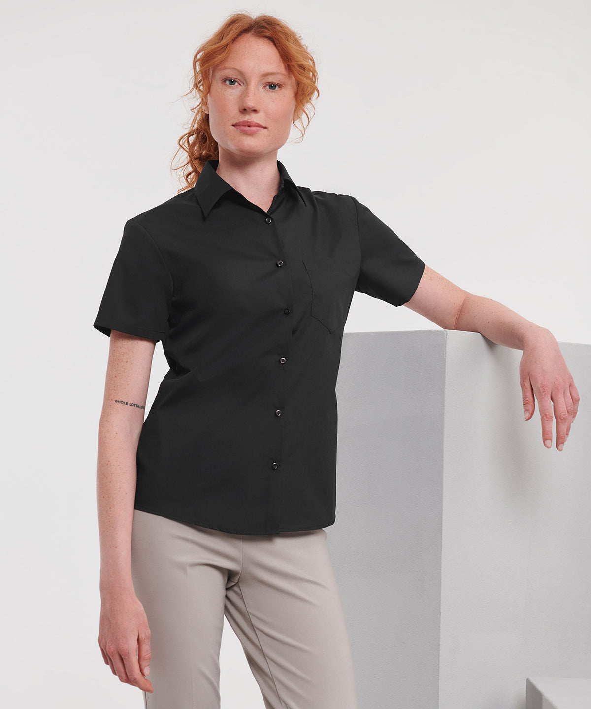 Camisa de popeln de polialgodn de manga corta para mujer | Negro