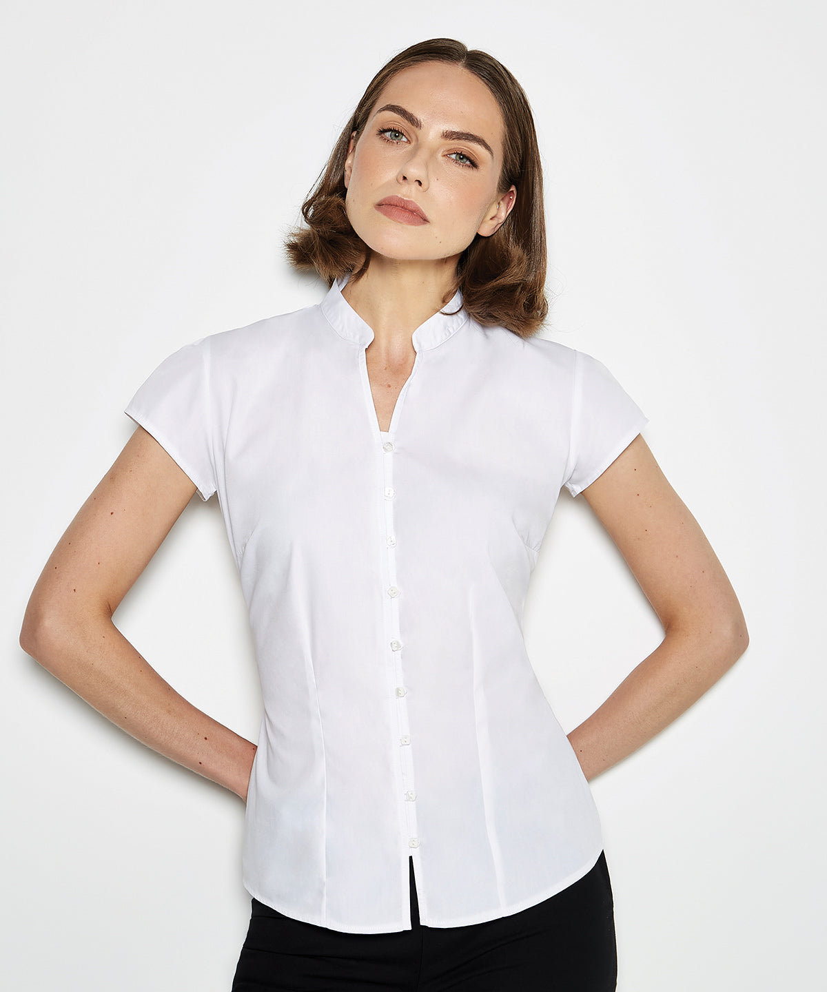 Blusa continental de mujer con cuello mao y manga corta (ajuste entallado) | Negro - Carbn