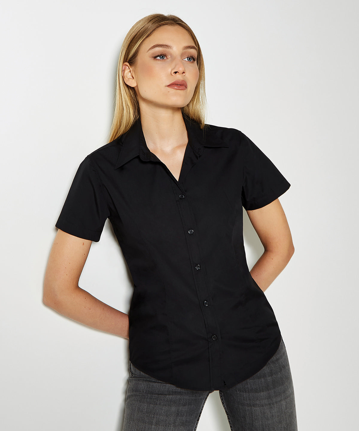 Blusa de manga corta para mujer para el trabajo (corte clsico) | Negro - Carbn