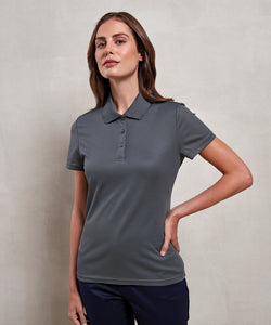 Camiseta polo para mujer reciclada teida en hilo | Negro