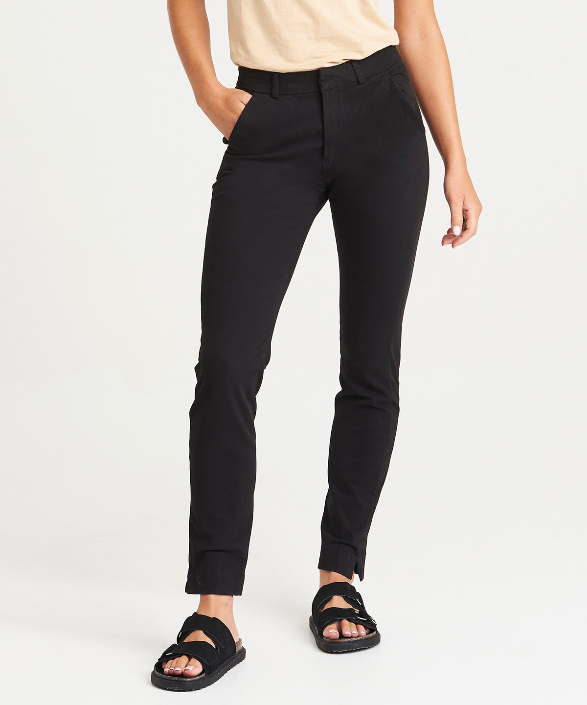 Pantalones chinos ajustados para mujer Lily | Negro