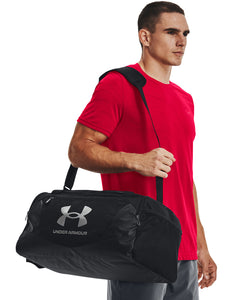 Bolso pequeo UA Undeniable 50 | Negro/Negro/Plata Metlica