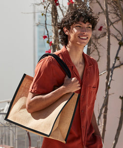 Shopper clásico de yute natural almidonado | Negro/Negro