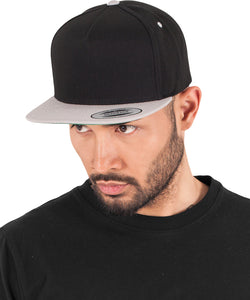 Gorra snapback clsica de 5 paneles (6007T) | Negro/Plata