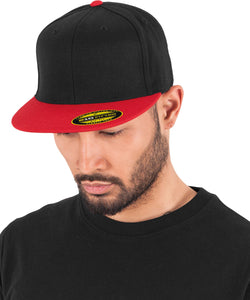 Premium 210 ajustado bicolor (6210T) | Negro/Rojo